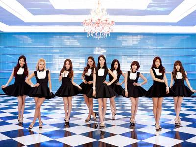 Dressed Like Your Idol: Tuxedo Dress A la SNSD dalam MV 'Mr.Mr'